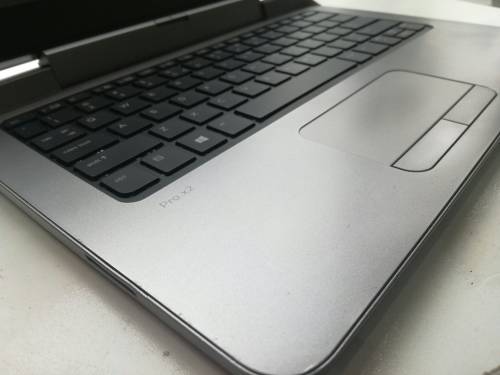 HP PRO X2 612**i5-4202Y**HD**TOUCHSCREEN**4GB**128GB SSD**